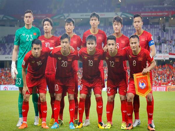 Đội tuyển Việt Nam tăng 1 bậc trên BXH FIFA tháng 04/2019.