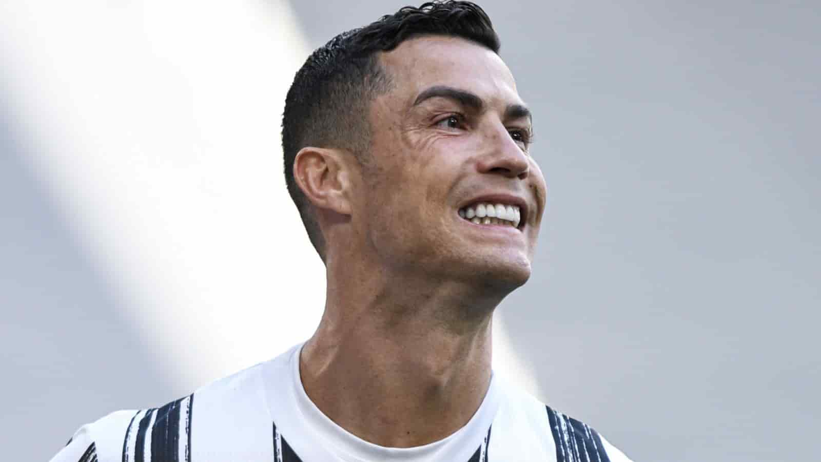 Cristiano Ronaldo tiếp tục ở lại Juventus hay không?