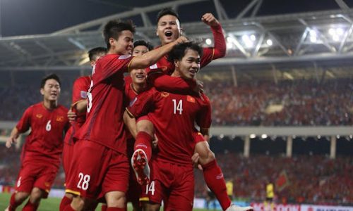 Tinh thần đồng đội tạo nên sức mạnh to lớn cho các cầu thủ của đội tuyển Việt Nam